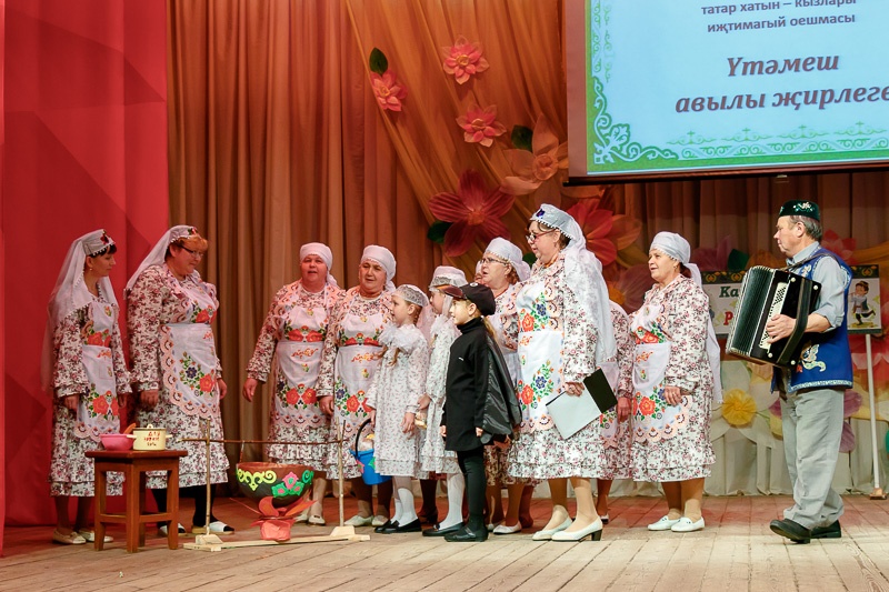 Театрализованная концертная программа «Халкыбызның күңел бизәкләре» общественной организации татарских женщин «Ак калфак» Тетюшского муниципального района180271