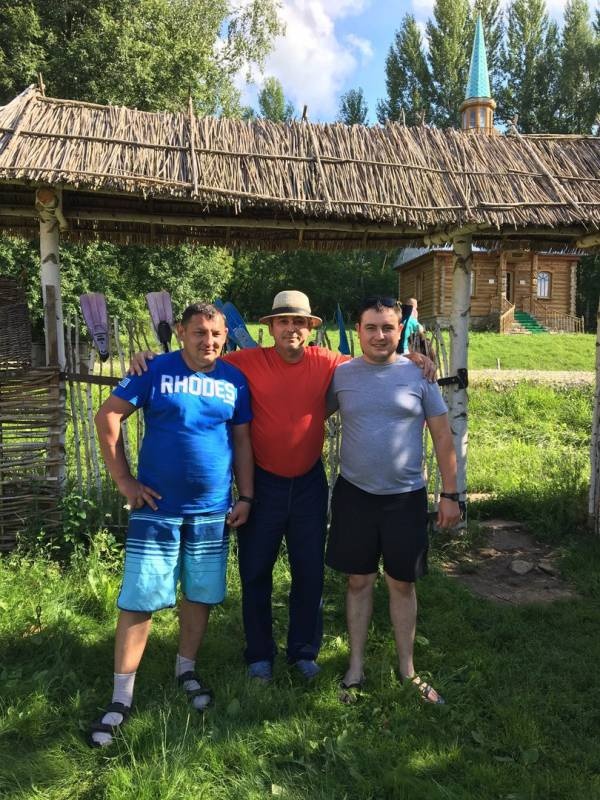 В деревне летом с семьей!95677