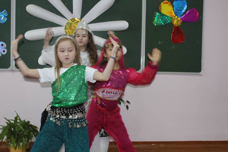Праздничный концерт в школе117558
