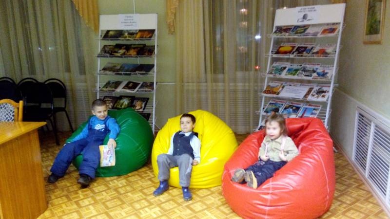 Читательский зал ЦБ им. С.Сулеймановой. 9.11.17.93992