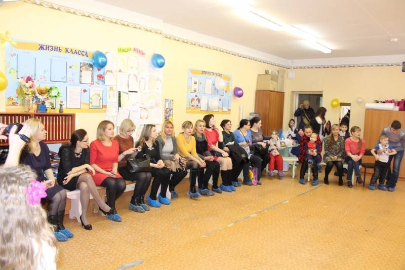 День мамы в 50 школе 18