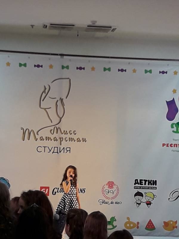 ТЦ Республика. Выступлении студии Мисс Татарстан 17.12.17 г.128893