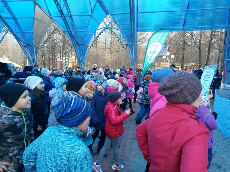 дружно на зеленый фитнес90261