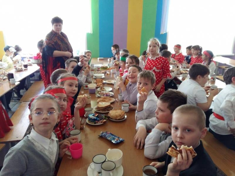 Масленица в школе139370