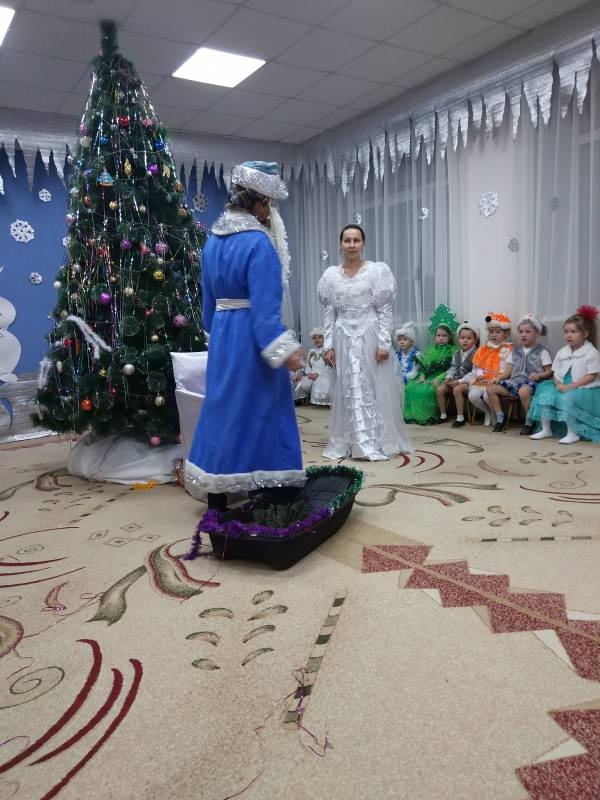 Утренник у сестренки131578
