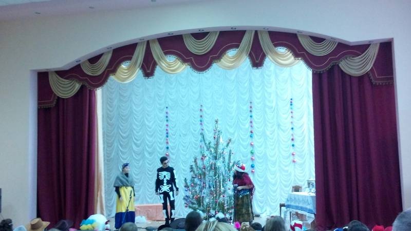 Новогодний утренник в школе. СОШ 20. 19.12.2017г.128491