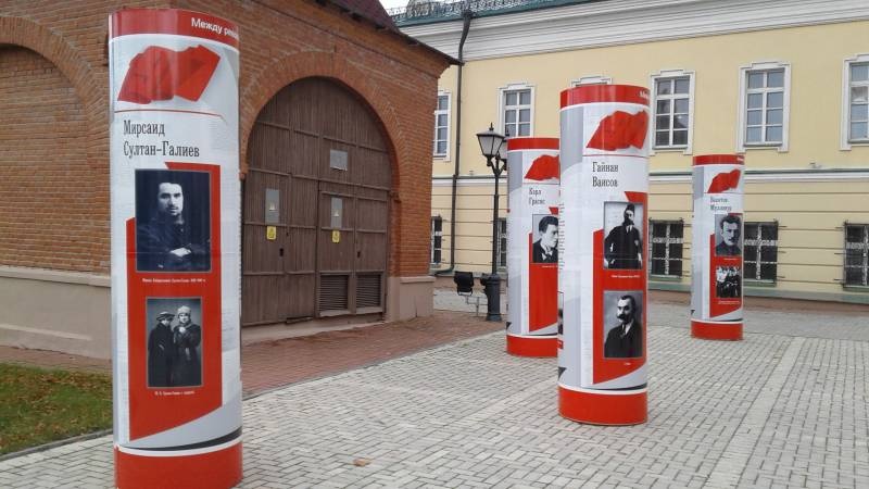 Прогулка по территории Кремля в Казани.31.10.201785970