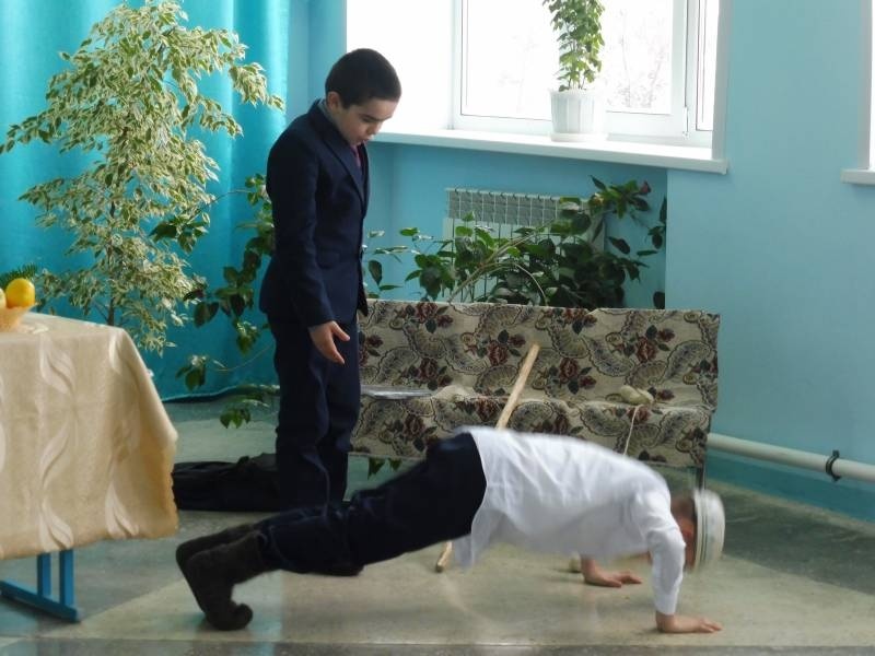 Спортчы бабай һәм ялкау малай182274