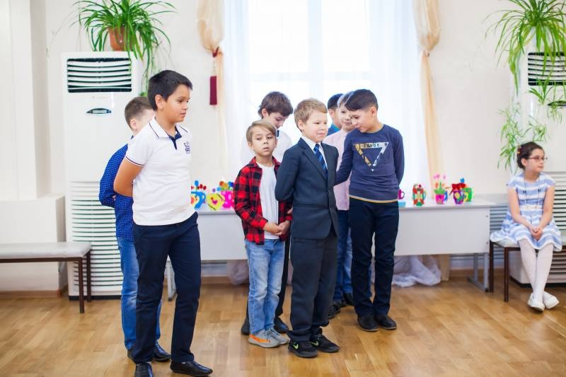 День мам в гимназии.115572