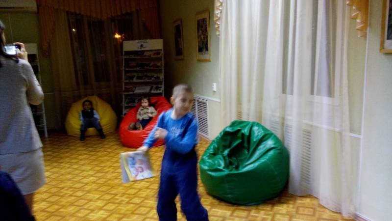 Читательский зал ЦБ им. С.Сулеймановой. 9.11.17.93989