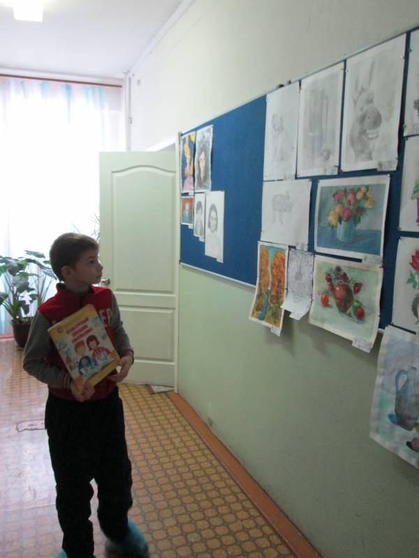 Выставка творческих работ "Техника двойного мазка" на примере Урало- сибирской росписи137643