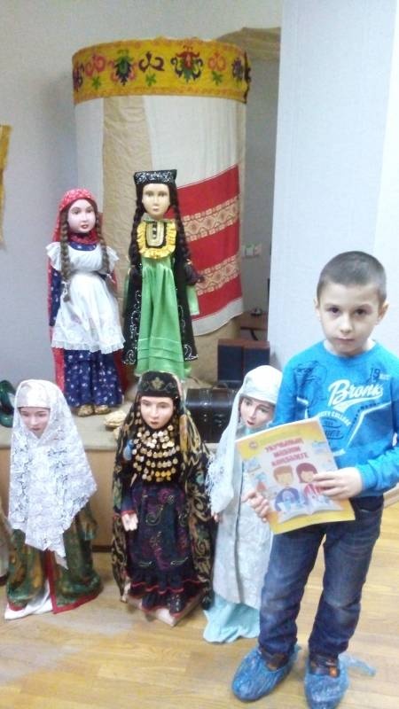 "Обо всем одежда говорила..."88746