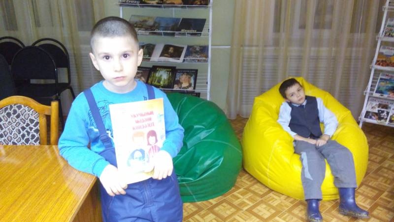 Читательский зал ЦБ им. С.Сулеймановой. 9.11.17.94015