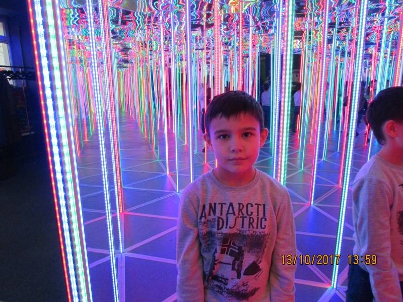 Зеркальный лабиринт110369