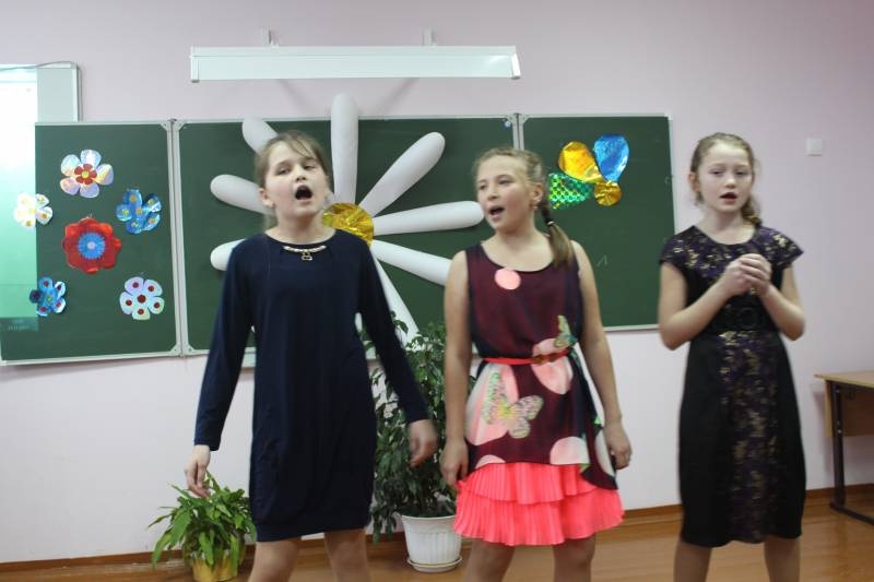 Праздничный концерт в школе117634