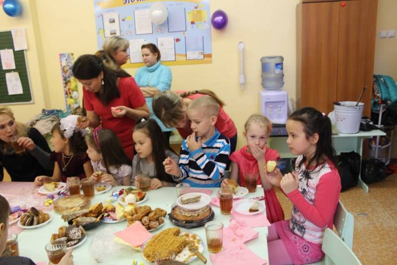 День мамы в 50 школе 4