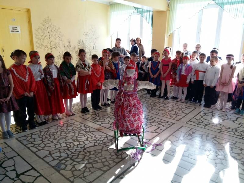 Масленица в школе139349