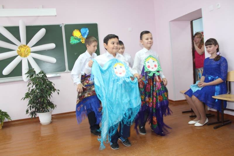 Праздничный концерт в школе117576