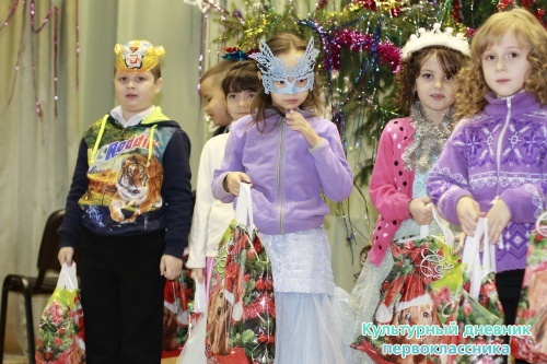 Новогодний праздник14711