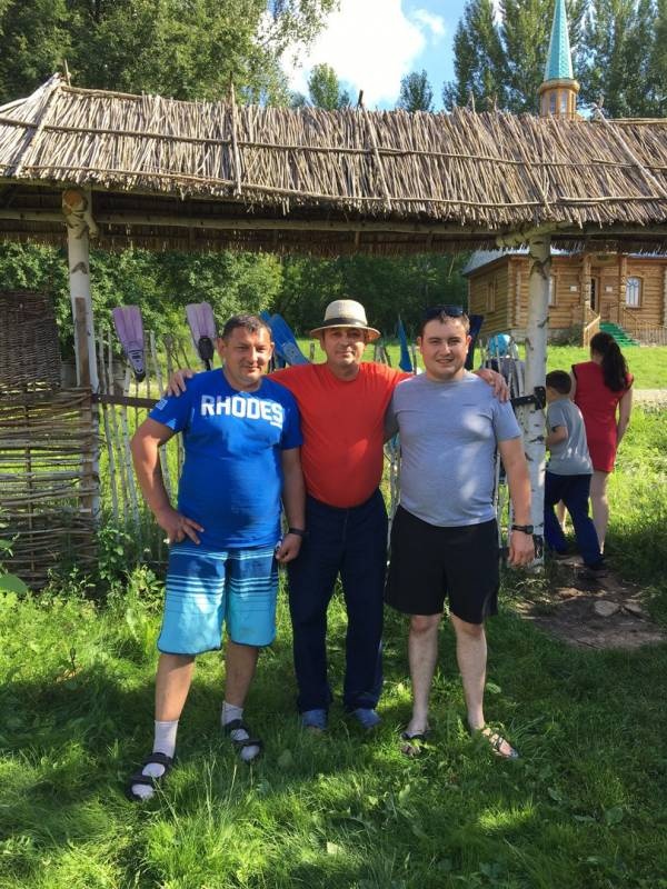 В деревне летом с семьей!95668