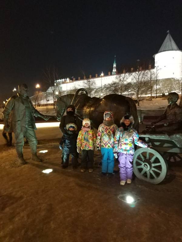 Памятник Благотворителю135890