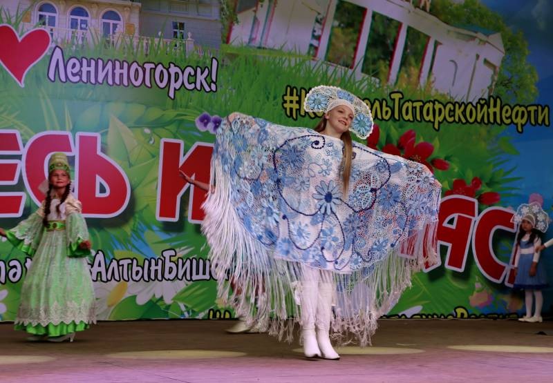 День республики ,день города и день нефтяника.95825