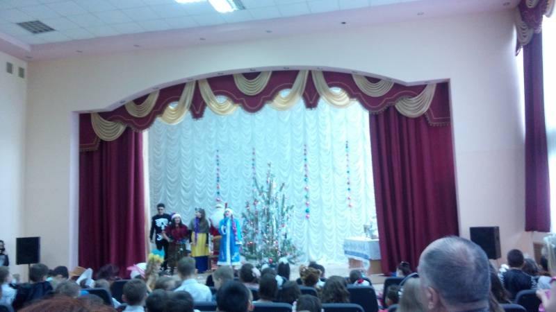 Новогодний утренник в школе. СОШ 20. 19.12.2017г.128520