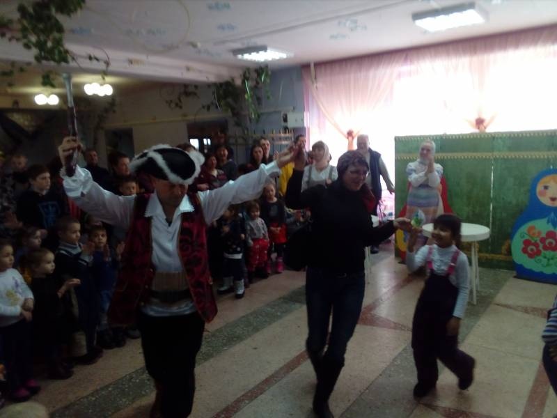 мамин день в Театр Кукол 21