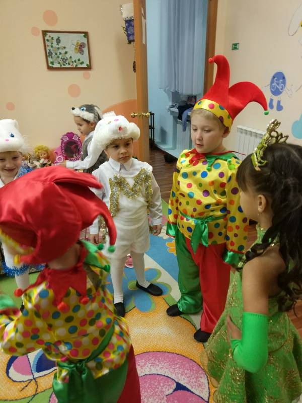 Утренник у сестренки131548
