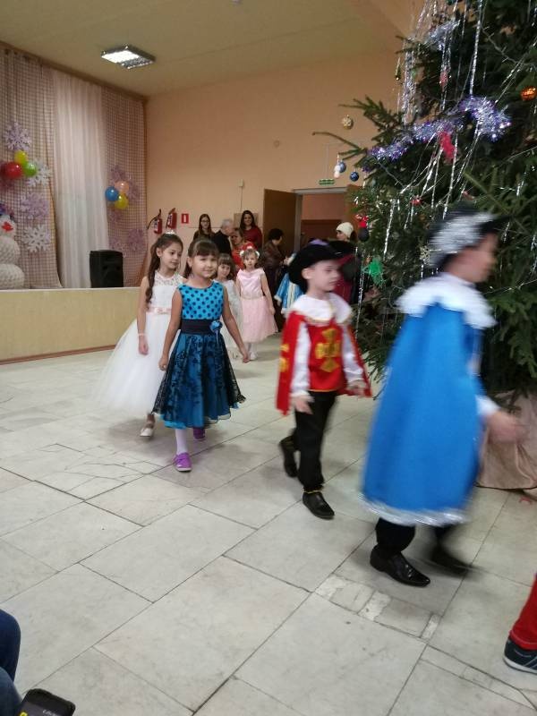 Мой первый утренник в школе131360