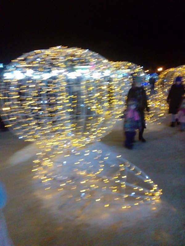 Главная площадь города в Новый год 16