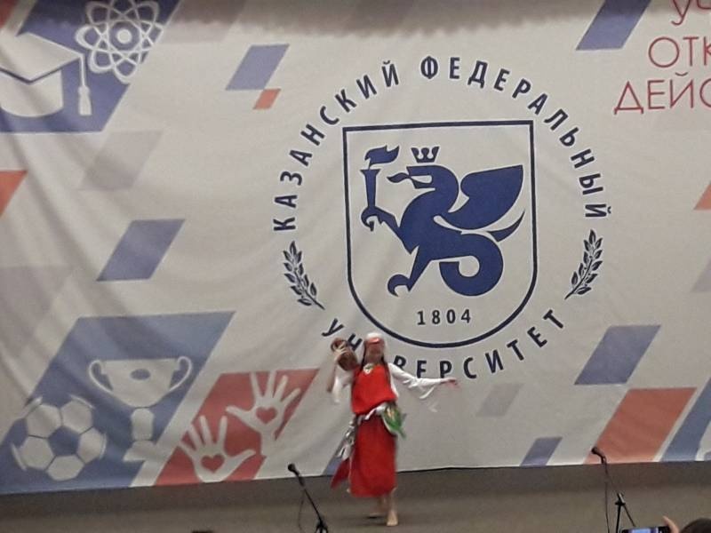 Рождественский концерт.  Детский университет. Казань.130389