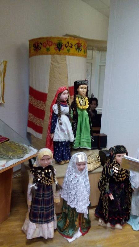 "Обо всем одежда говорила..."88756