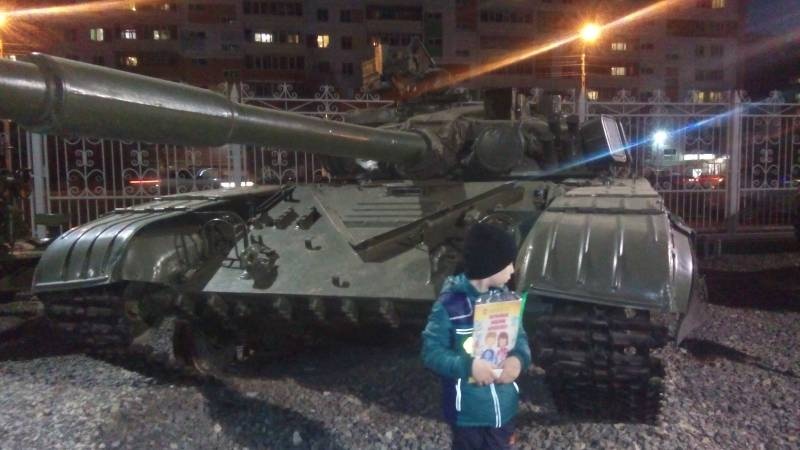 Выставка военного транспорта. 8 миля. 22.11.17.102289