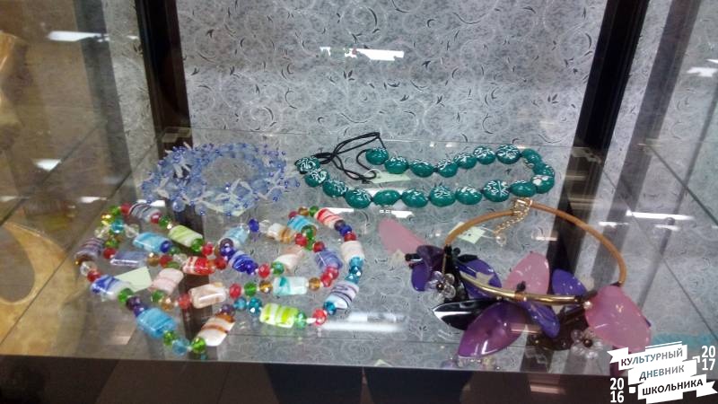 Изделия из камней. Картинная галерея.81222