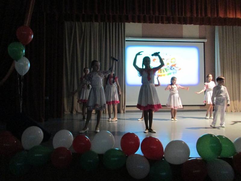 Юбилейный концерт ансамбля Тамчылар - 15 лет.137256