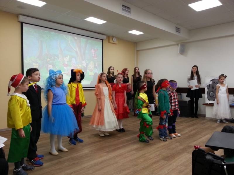 Спектакль "Путешествие в ХХХ век"135045