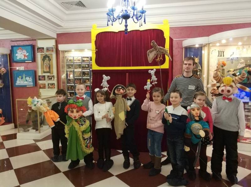 Закулисье театра "Экият"