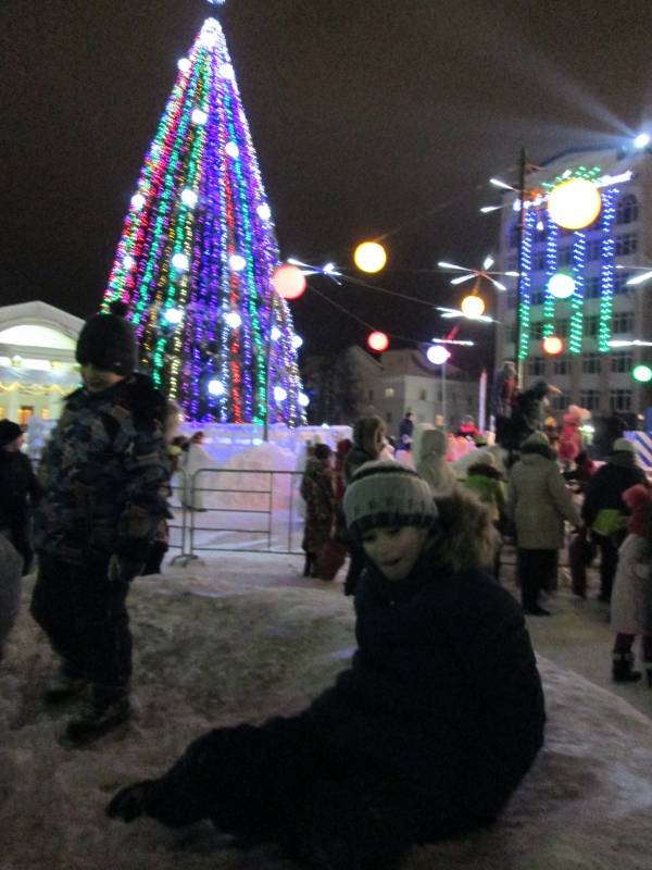 Открытие Центральной городской елки. Театрализованное представление. 23.12.2017130223