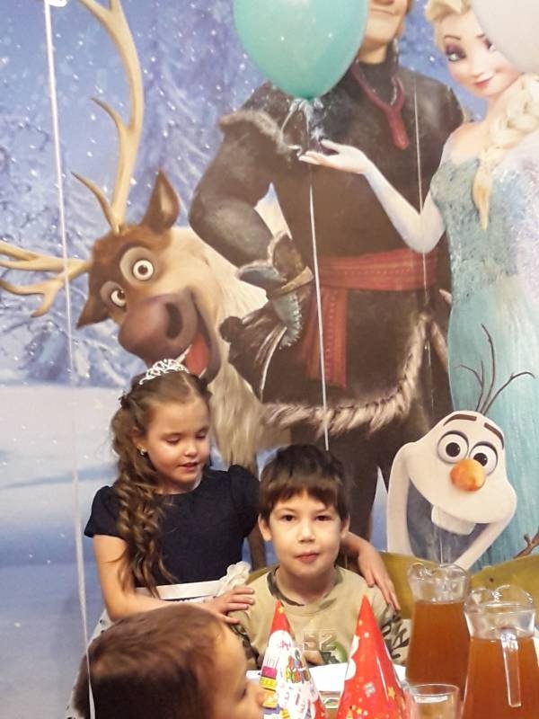 На дне рождения у Алины87656