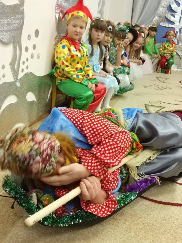 Утренник у сестренки131561