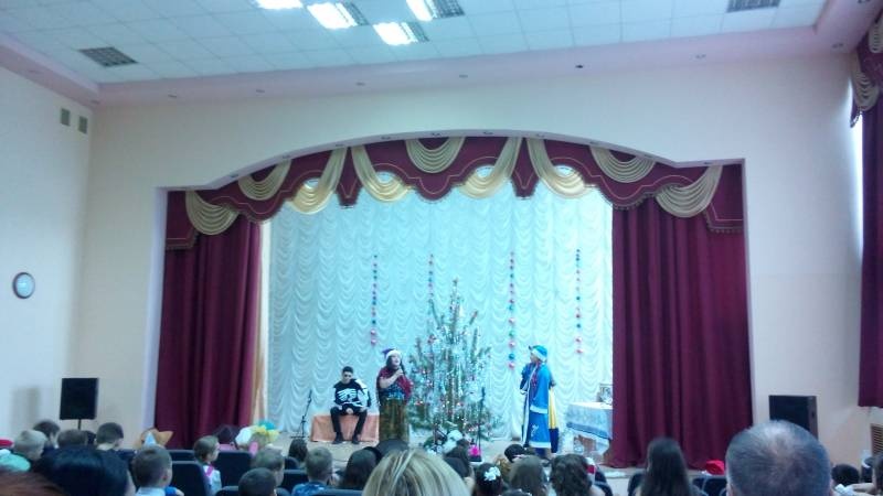 Новогодний утренник в школе. СОШ 20. 19.12.2017г.128497