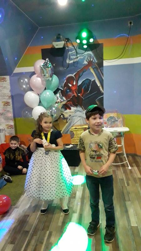На дне рождения у Алины87681
