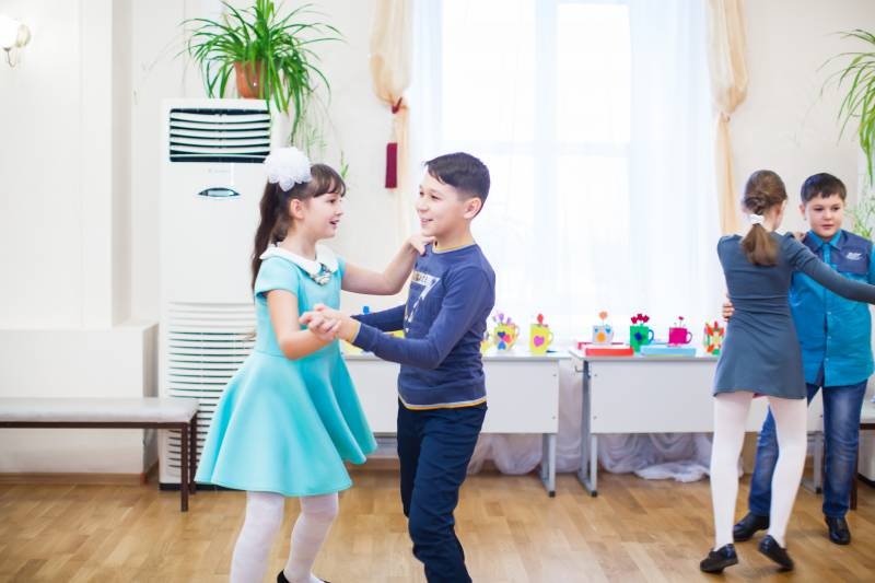 День мам в гимназии.115589