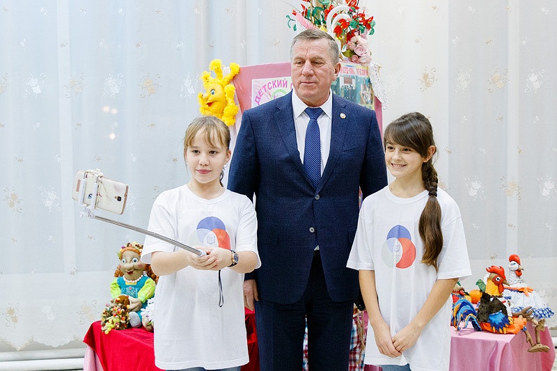 Праздничный концерт ко дню мамы106597