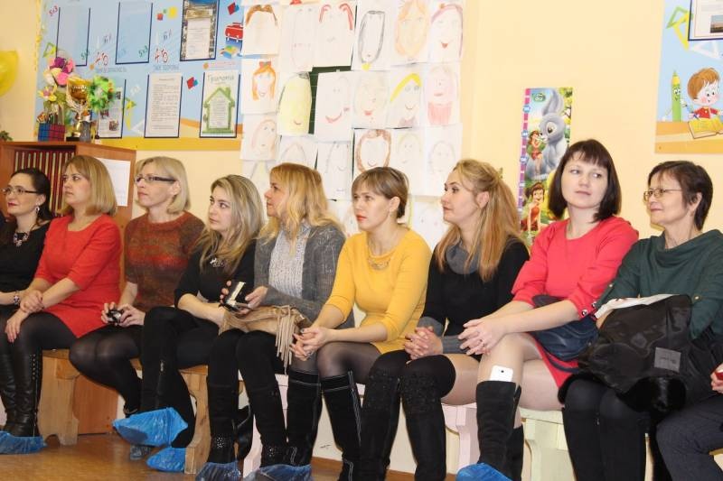 День мамы в 50 школе 30