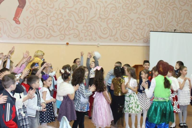 Новый год в школе 9