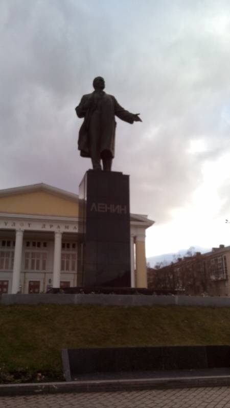 Площадь Ленина. Альметьевск.90005