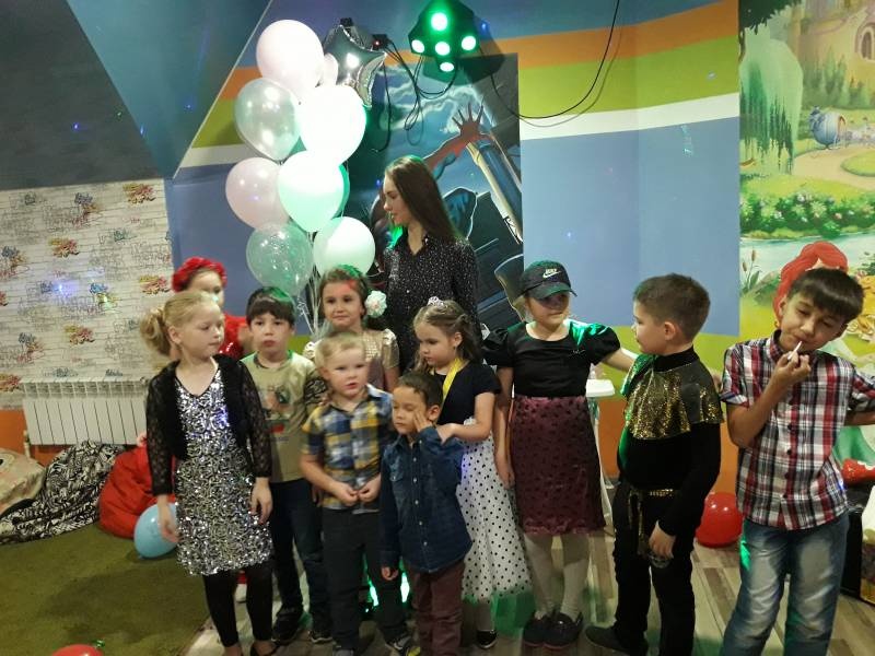 На дне рождения у Алины87690