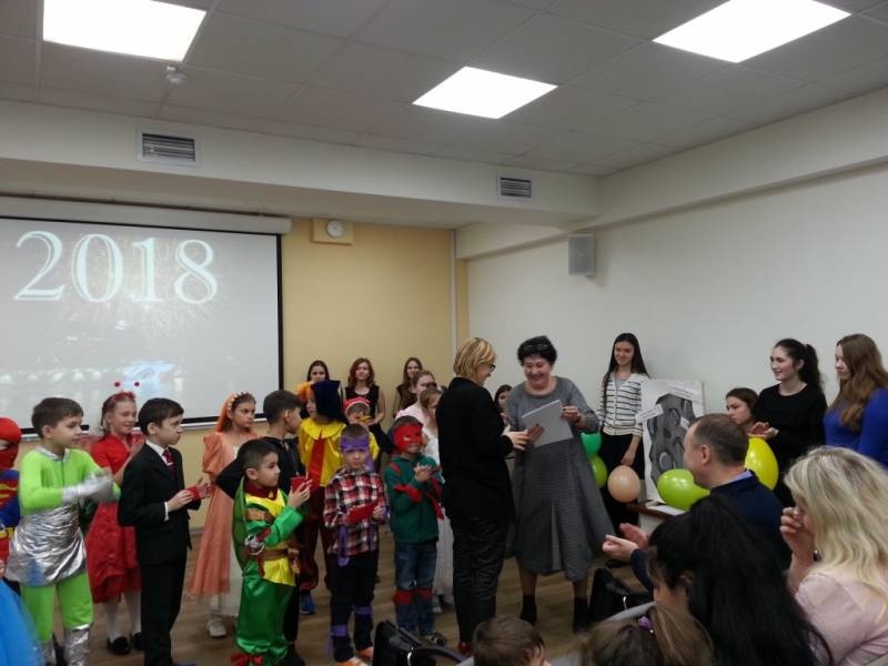 Спектакль "Путешествие в ХХХ век"135113